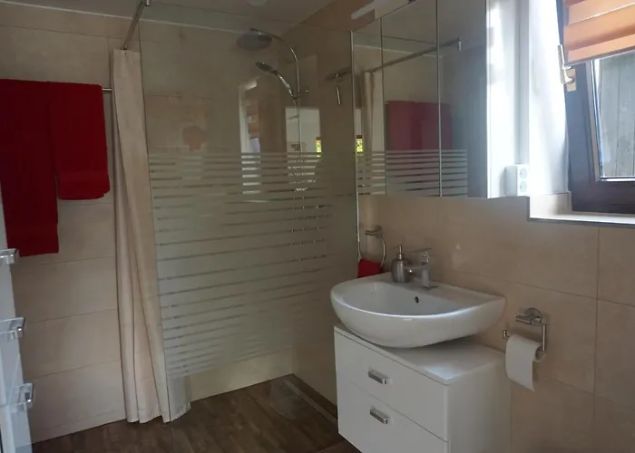 Ferienhausteube * クロルト・ゴーリッシュ